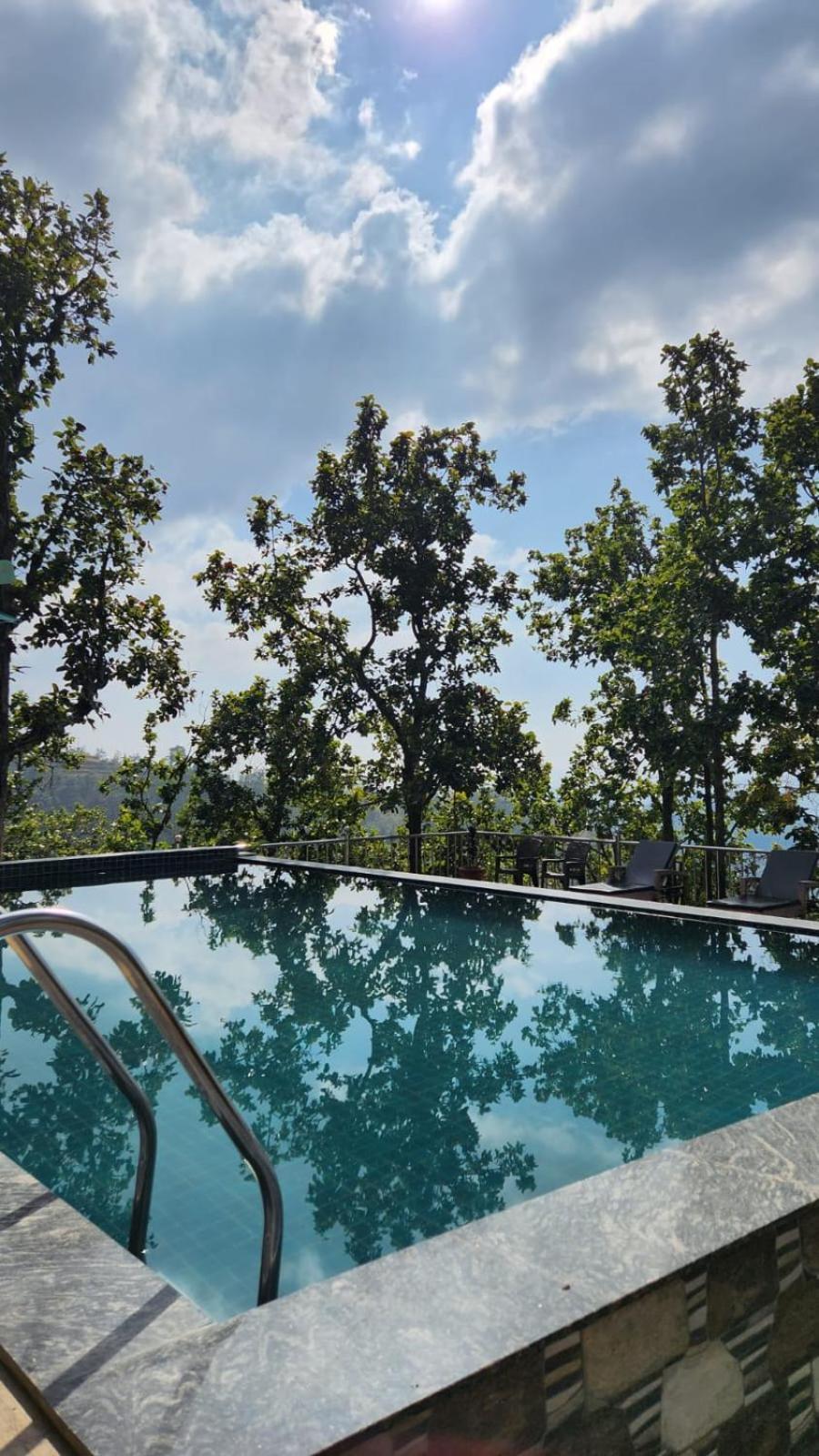Blue Pine Orchards - Villas Лансдаун Экстерьер фото